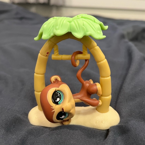 Vintage Littlest Pet Shop Monkey with Palm Tree - Picture 2 of 5